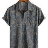 Blaues Paisley-Herrenhemd im 70er-Stil