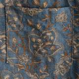 Blaues Paisley-Herrenhemd im 70er-Stil