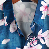 Marineblaues Herrenhemd mit Blumen und Reverskragen