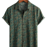 Grünes Paisley-Herrenhemd im 70er-Stil