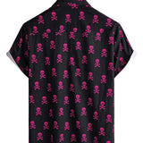 Rosa Herrenhemd mit Totenkopf im Punkrock-Stil
