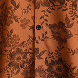 Braunes Sommer-Herrenhemd mit Vintage-Blumen