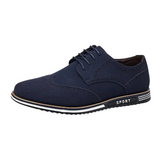 Elegante glänzende Herrenschuhe