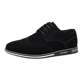 Elegante glänzende Herrenschuhe