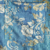 Herrenhemd mit blauen Blumen