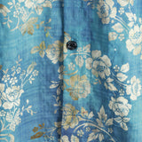 Herrenhemd mit blauen Blumen