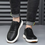 Minimalistische Herren-Sneaker aus Leder