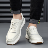 Minimalistische Herren-Sneaker aus Leder