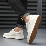 Minimalistische Herren-Sneaker aus Leder