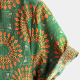 Herrenhemd mit Blumenmuster im 70er-Jahre-Stil