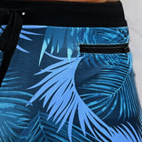 Hans – Herren-Badeboxer mit Tropenmuster