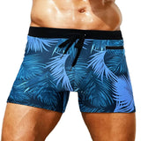 Hans – Herren-Badeboxer mit Tropenmuster