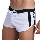 Florian – Figurbetonte Herren-Badeshorts im sportlichen Stil