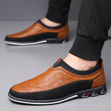 Elegante Herren-Slipper aus Leder