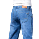 Gerade geschnittene Herrenjeans