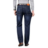 Klassische Herrenjeans mit geradem Bein