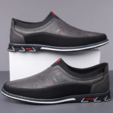 Elegante Herren-Slipper aus Leder