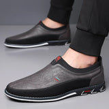 Elegante Herren-Slipper aus Leder