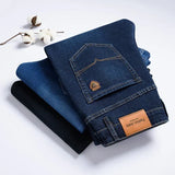 Klassische Herrenjeans mit geradem Bein