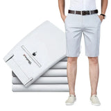 Schlichte Herrenshorts aus Baumwolle