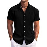 Elegantes gestreiftes Sommerhemd für Herren