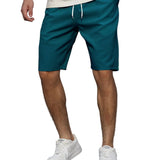 Herrenshorts im minimalistischen Schnitt