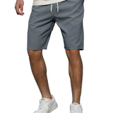 Herrenshorts im minimalistischen Schnitt