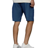 Herrenshorts im minimalistischen Schnitt