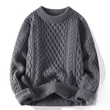 Herrenpullover mit Zopfmuster
