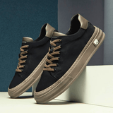 Elegante Herrenschuhe aus leichtem Stoff